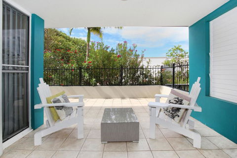 Unit 3, On The Park, 22 Frank Street Coolum Beach, 400 BOND, LINEN INCLUDED - Maitland Accommodation 0