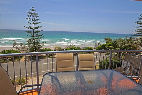 Unit 3, The Rocks, 1746 David Low Way Coolum Beach - 500 BOND - Maitland Accommodation 1