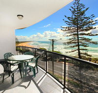 Unit 5 Phoenix Apartments 1736 David Low Way Coolum Beach LINEN INCLUDED 500 Bond - Maitland Accommodation