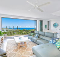 Unit 6 Rainbow Sea - Rainbow Beach Amazing Ocean Views Aircon Wi-Fi Pool Walk to Beach - Maitland Accommodation