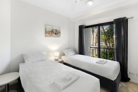 Unrivaled Ocean And City Views From Resort Style 3bed With Garden - Maitland Accommodation 1