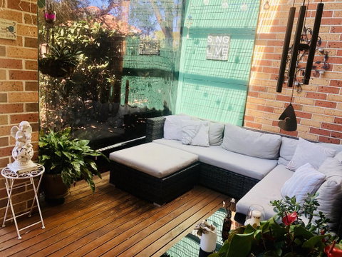 Unwind In This Gorgeous Retreat - Maitland Accommodation 1