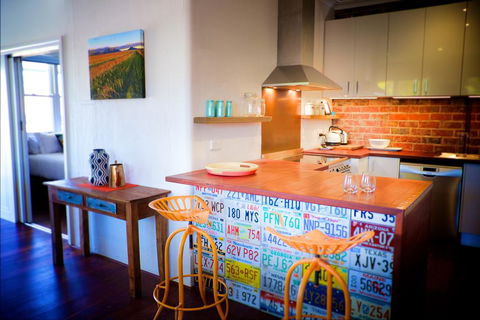 UrbanStyle Claremont Apartment - Maitland Accommodation 0