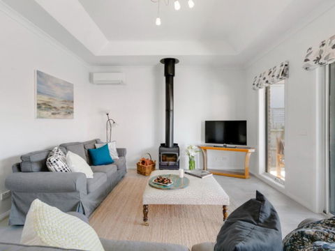 Venice On The Beach - Maitland Accommodation 2