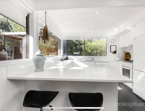 Victorian Beach House - Maitland Accommodation 0