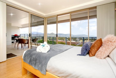 VIEWS ON ELSHEBY - Maitland Accommodation 1
