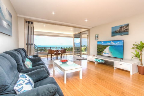 VIEWS ON ELSHEBY - Maitland Accommodation 0
