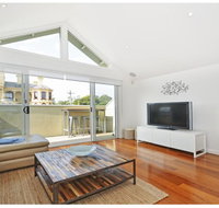 Villa by the Sea - Maitland Accommodation