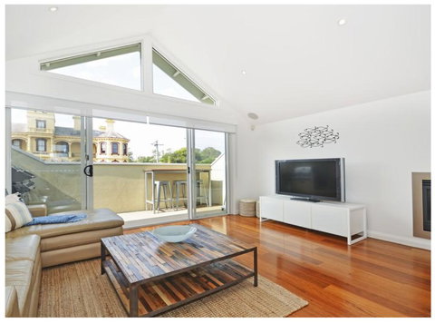 Villa By The Sea - Maitland Accommodation 0