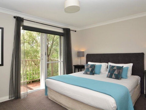 Villas Diciotto (sleeps 18) Resort Condos Located Within Cypress Lakes Resort (nothing Is More Central) - Maitland Accommodation 2