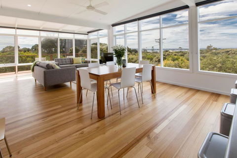Vision Ave - Maitland Accommodation 2