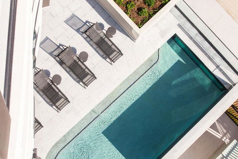 Vue Broadbeach - Maitland Accommodation 0