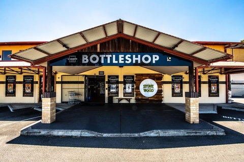 Warners At The Bay - Maitland Accommodation 3