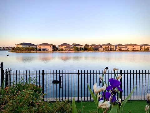 Waterfront Grand Villa For Big Group - Maitland Accommodation 1