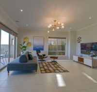Waterfront Grand Villa for Big Group - Maitland Accommodation