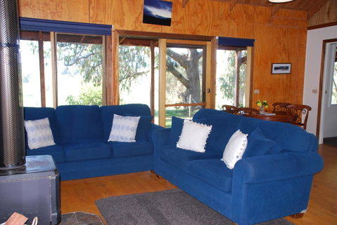Bluegum Ridge Cottages - Maitland Accommodation 18