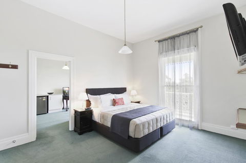 The Riversleigh - Maitland Accommodation 24