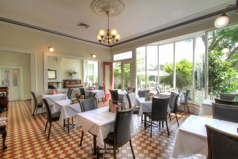 The Riversleigh - Maitland Accommodation 5