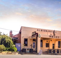 Albion Hotel and Motel Castlemaine - Maitland Accommodation