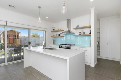 Tidal Changes - Rejuvenate Stays - Maitland Accommodation 11