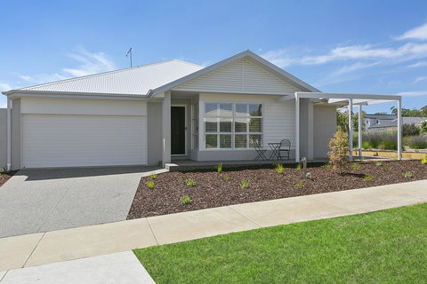 Tidal Changes - Rejuvenate Stays - Maitland Accommodation 9