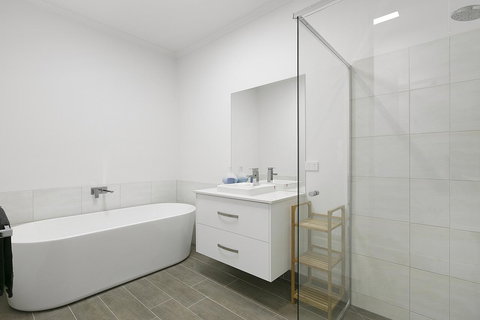 Tidal Changes - Rejuvenate Stays - Maitland Accommodation 8