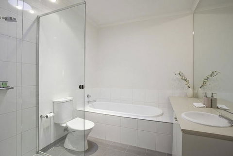 Torquay Golf Retreats - Pool, Beach, Tennis, Golf - Maitland Accommodation 5