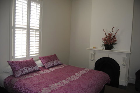 Sabina On Little Myers - Maitland Accommodation 14