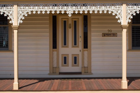 Sabina On Little Myers - Maitland Accommodation 3