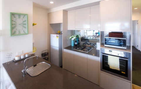 Waterfront Apt 234 Marinaquays - Maitland Accommodation 10