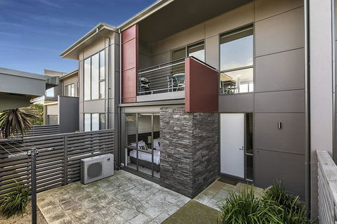Twenty Five Coast - Maitland Accommodation 1