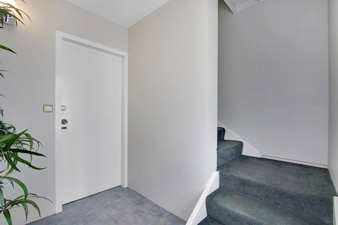 Hybiscus Waterfront Apartments - Maitland Accommodation 1