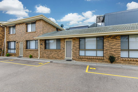 Hybiscus Waterfront Apartments - Maitland Accommodation 15