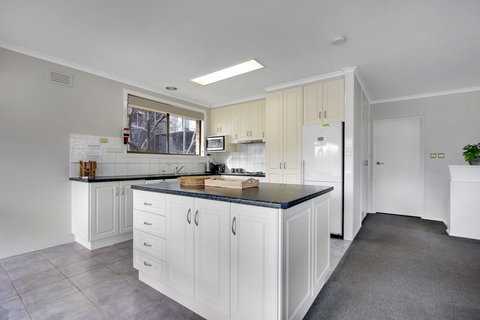 Hybiscus Waterfront Apartments - Maitland Accommodation 5