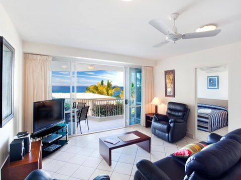 La Mer Sunshine Beachfront - Maitland Accommodation 10