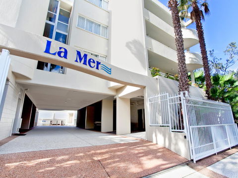 La Mer Sunshine Beachfront - Maitland Accommodation 22