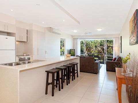 La Mer Sunshine Beachfront - Maitland Accommodation 7