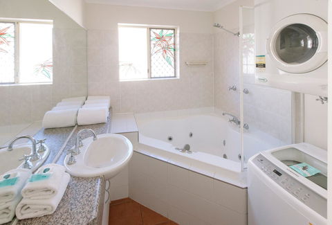Rainbow Getaway Holiday Apartments - Maitland Accommodation 31