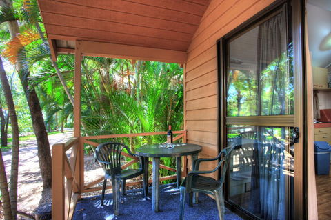 Captain Cook Holiday Village 1770 - Maitland Accommodation 2