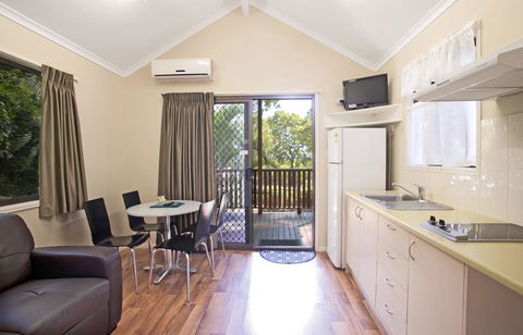 Captain Cook Holiday Village 1770 - Maitland Accommodation 16