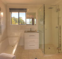 Dolphin Waters - Maitland Accommodation