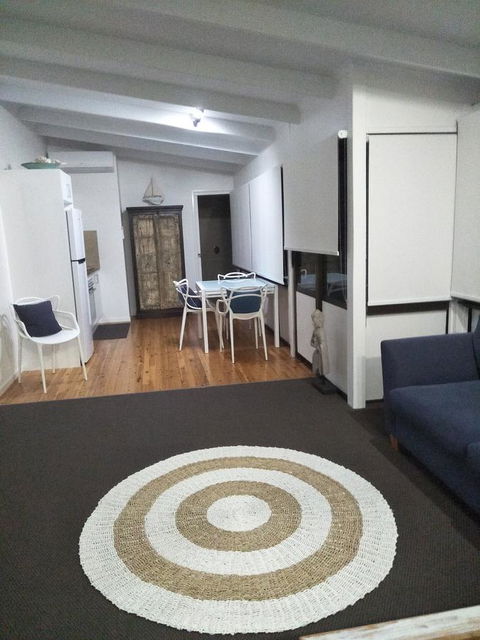 Salty Vibes Retreat - Maitland Accommodation 2