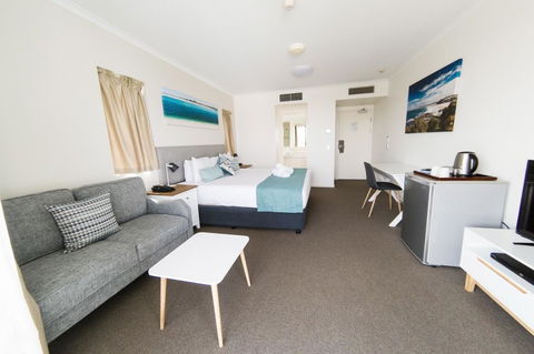 Ocean Views Resort Caloundra - Maitland Accommodation 29