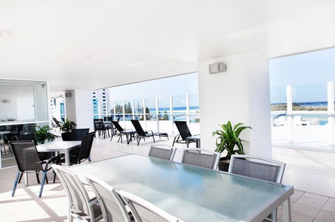 Ocean Views Resort Caloundra - Maitland Accommodation 10