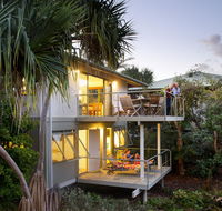The Retreat Beach Houses - Maitland Accommodation