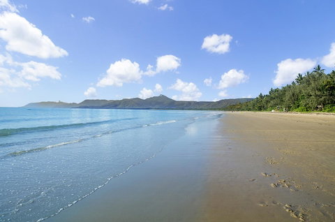 By The Sea Port Douglas - Maitland Accommodation 27