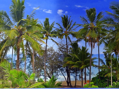 By The Sea Port Douglas - Maitland Accommodation 3