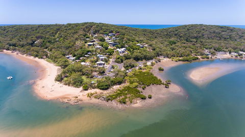 Sunset Cabins 1770 - Maitland Accommodation 3
