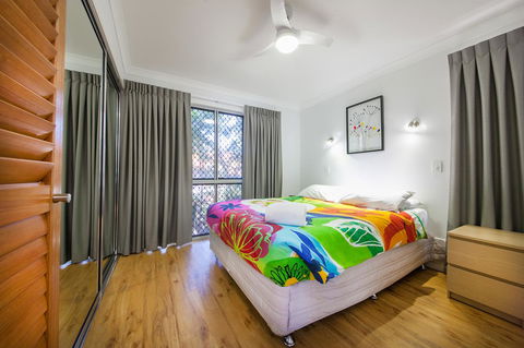 Sunset Cabins 1770 - Maitland Accommodation 9