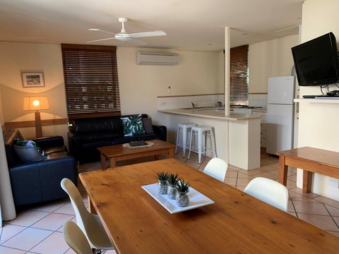 The Hastings Beach Houses - Maitland Accommodation 13